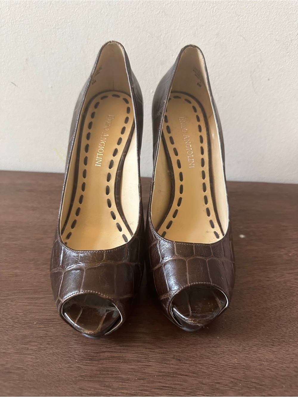 Enzo Angiolini Women's Brown Croc-Textured Platform Peep-Toe High Heels - Picture 2 of 5